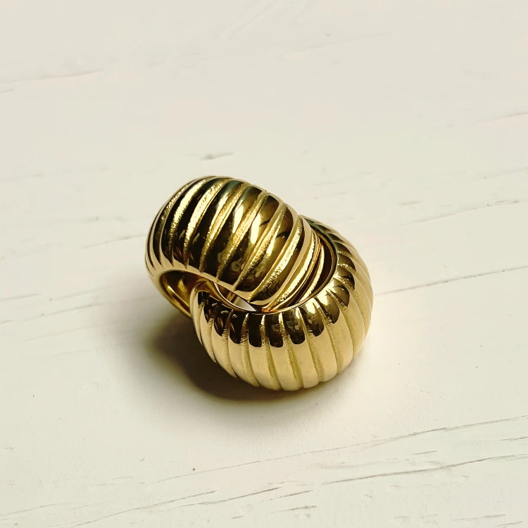Thick Spine Hoop Earrings