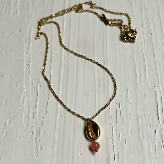 Oceania Gold and Pink Necklace